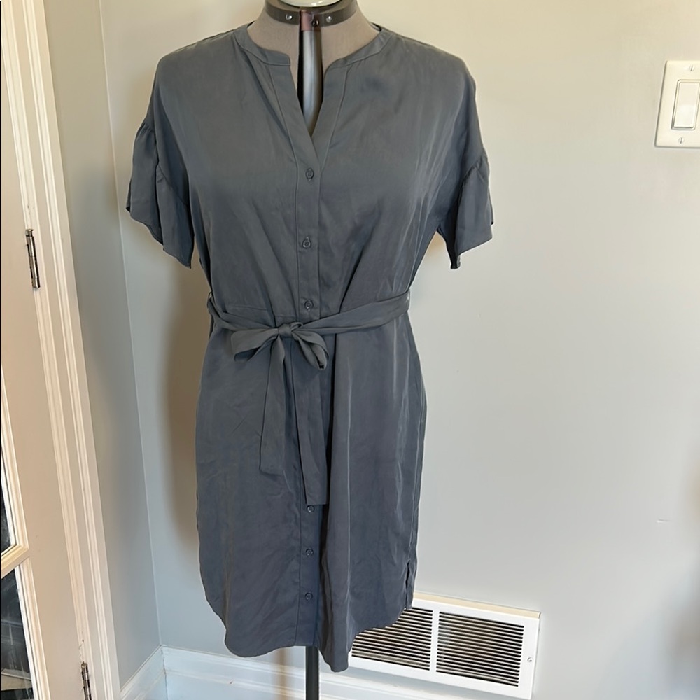 NWT Banana Republic Button-Up Dress with Belt - Size 12